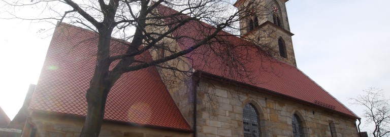 Sanierte Kirche Nordseite